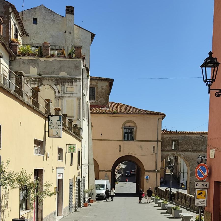La Chascona Di Farnese Casa Di Tufo Nel Borgo Appartement Buitenkant foto
