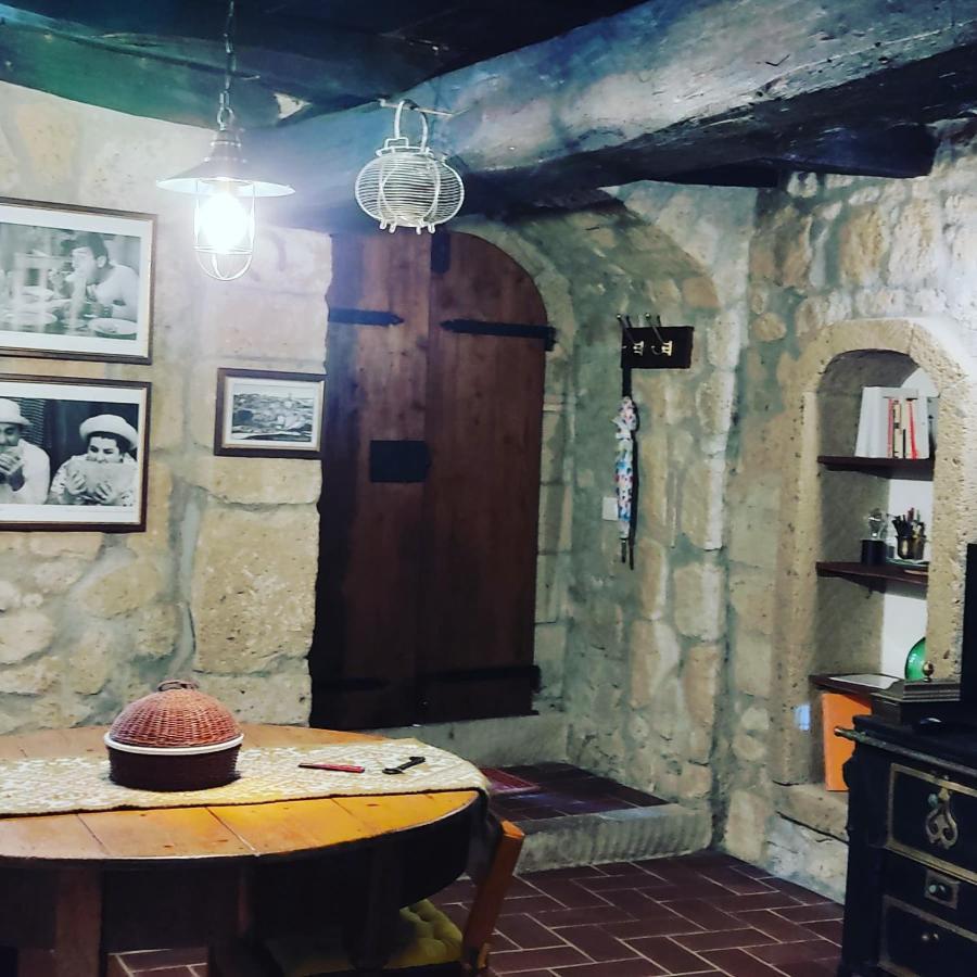 La Chascona Di Farnese Casa Di Tufo Nel Borgo Appartement Buitenkant foto