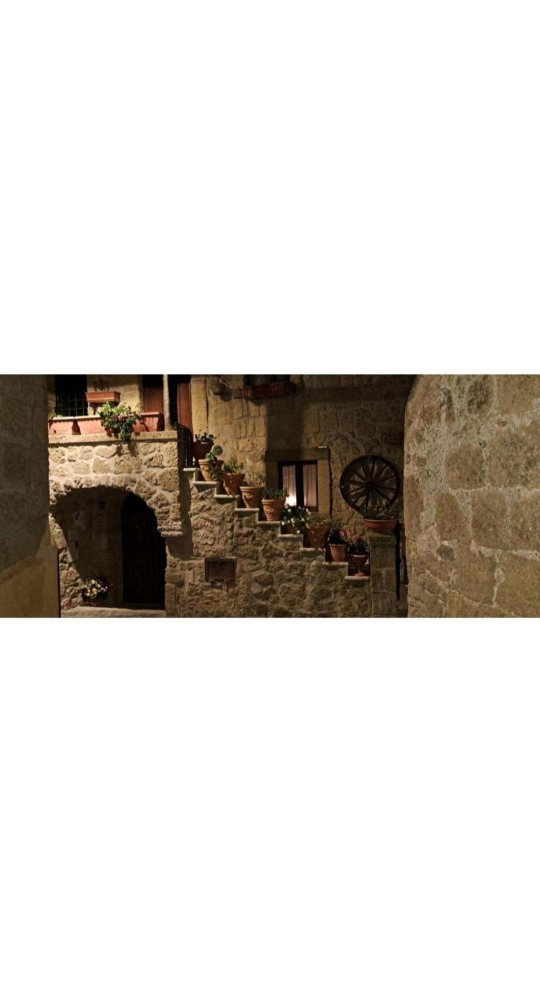 La Chascona Di Farnese Casa Di Tufo Nel Borgo Appartement Buitenkant foto